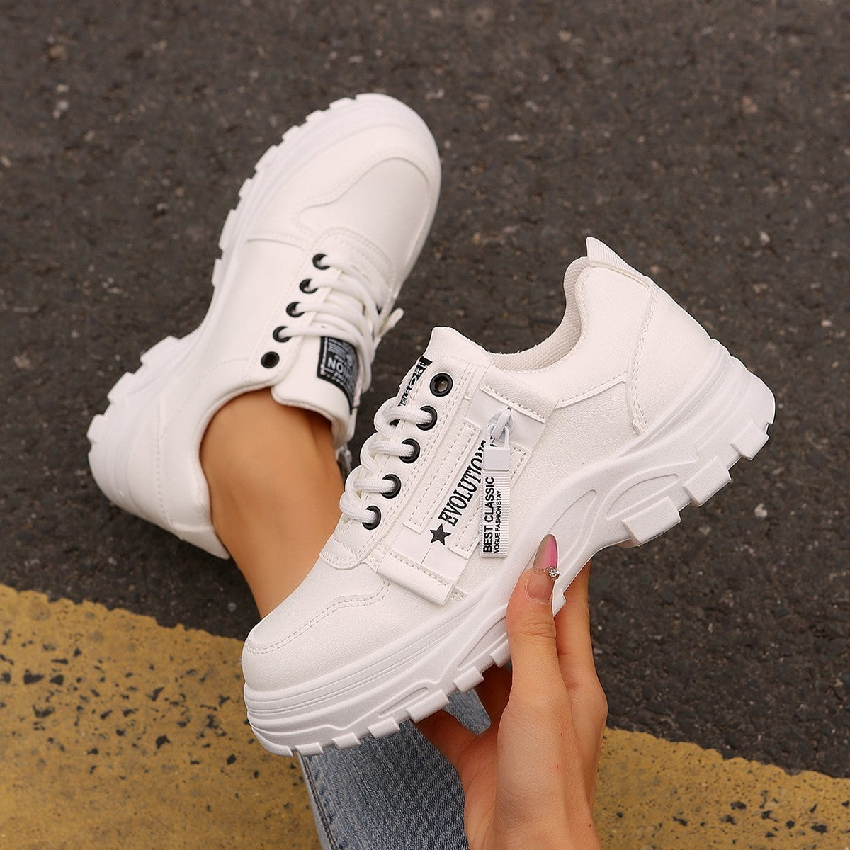 2 Lace-up Sports Shoes With Side-Zipper Design Fashion Thick-soled Round-toe Casual Shoes For Women Sneakers